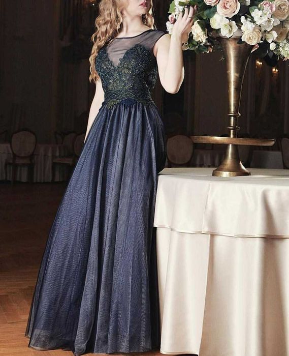 Rochie de seara, eleganta, cu broderie, marimea 36/38