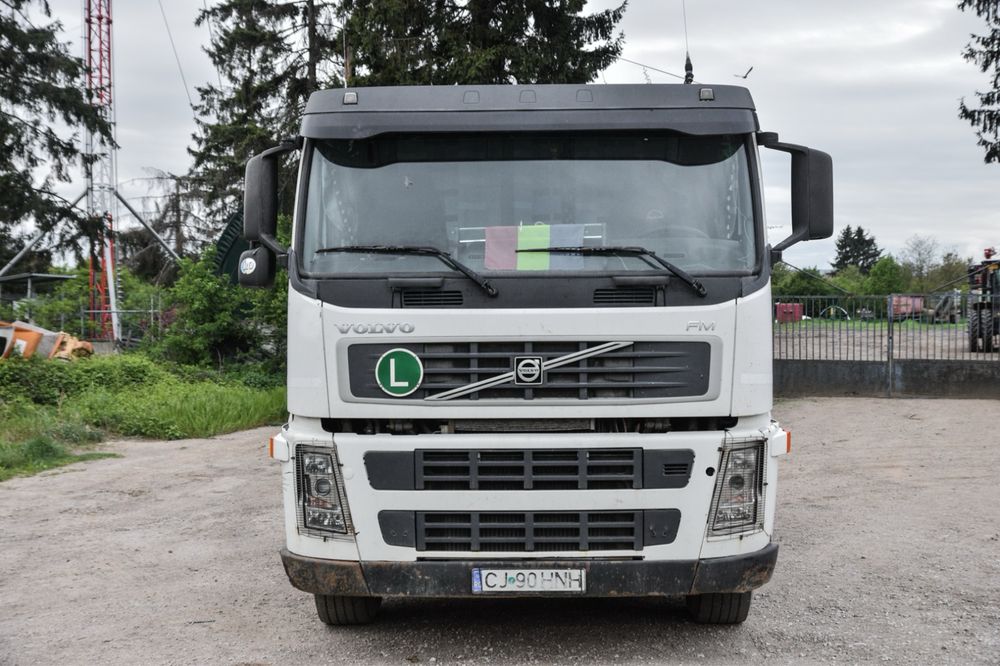 Volvo FM440 cap tractor
