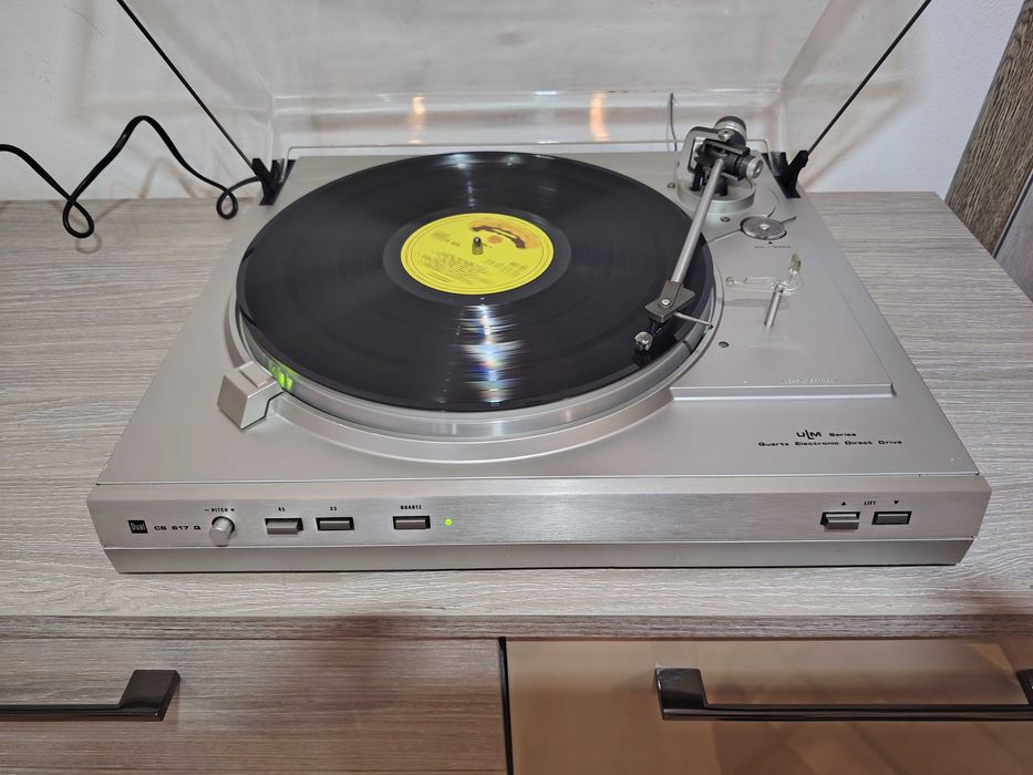 Pick-up Dual CS 617 Q Direct Drive quartz control ,semi-automatic