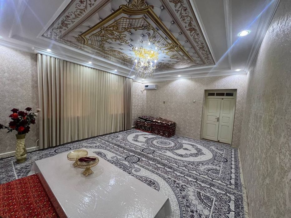 Навруз шахарчасида хамма кулайликларга эга ховли-жой сотилади