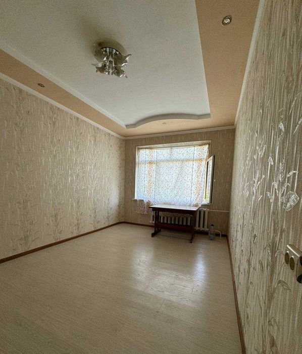 Продаётся  4-х ком квартира. Кара камыш 1/3