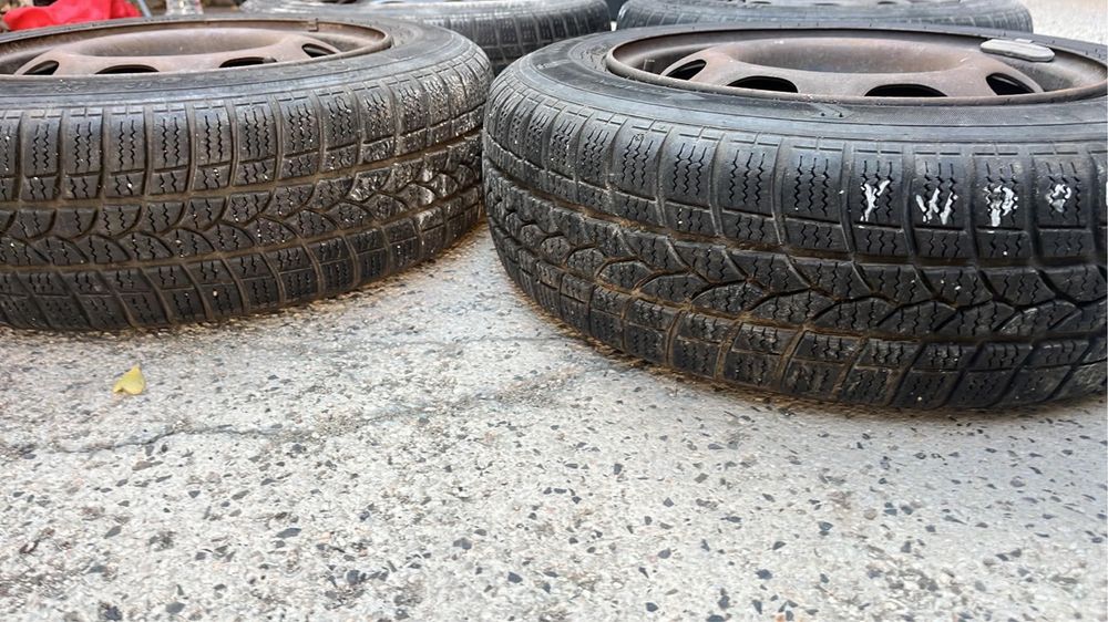 Зимни гуми и джанти R13 4x100 R14 VW