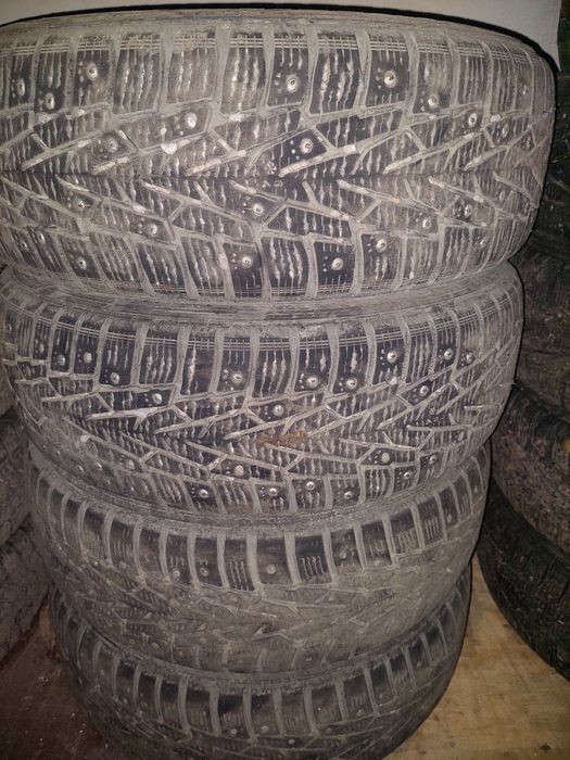 Продам зимнию резину на 15