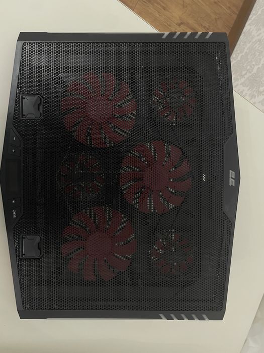 Игровая подставка для ноутбуков