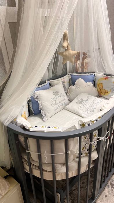 Кровать Трансформер не разу не пользовальсь в комплекте подушки 2 набо