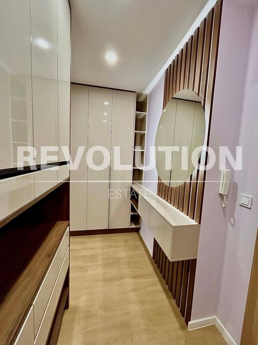 Четиристаен апартамент в района на м-т Ален Мак!