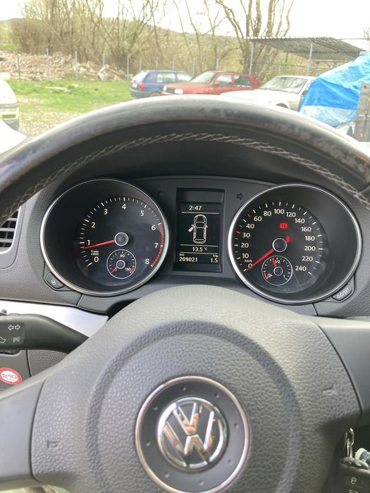 VOLKSWAGEN Golf 2011 — imagine 4