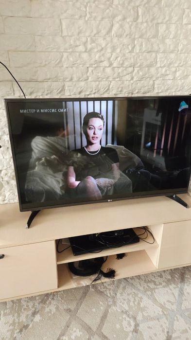 Телевизор LG б/у