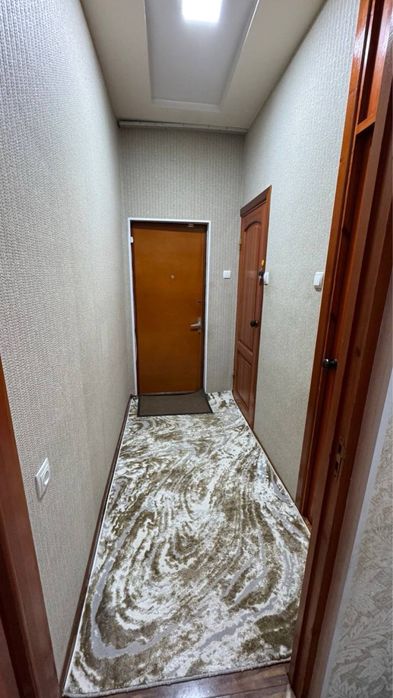 Ялангач Продается квартира 2/4/4 балкон 1.5х3