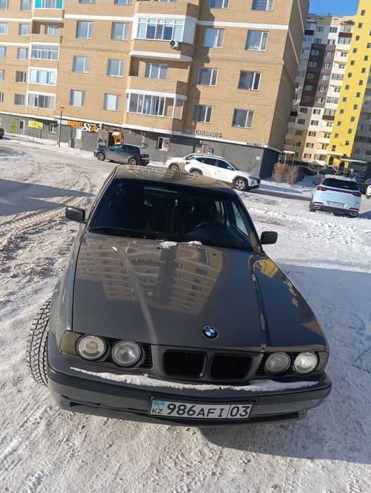 Продам БМВ е 34 525i