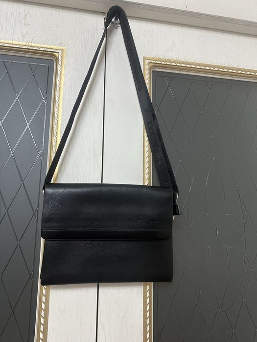 Продам сумочку для студента