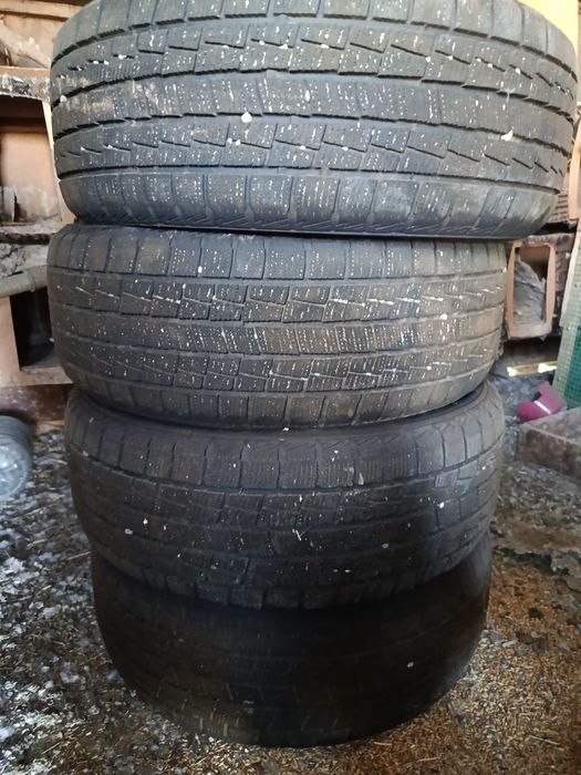 Продам шины состояние 80% износа