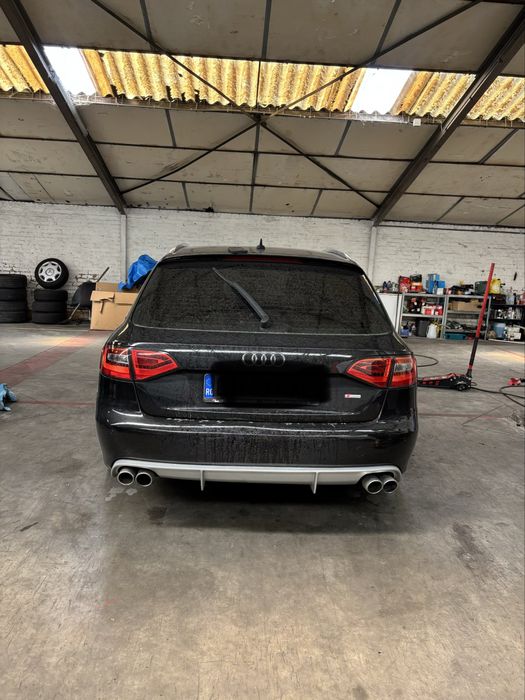 Vand sau schimb audi a4 b8 sline