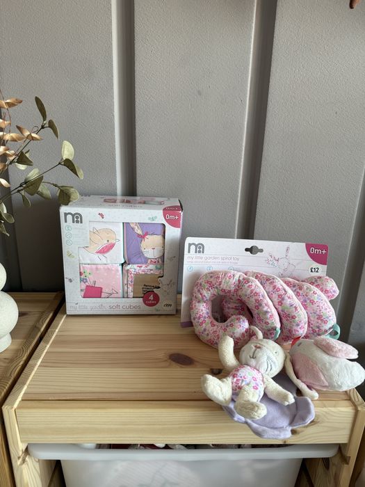 Играчки за новородено, спирала за количка, кубчета за за игра