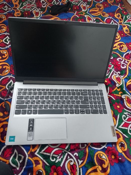 Holati yangi 512/8 gb