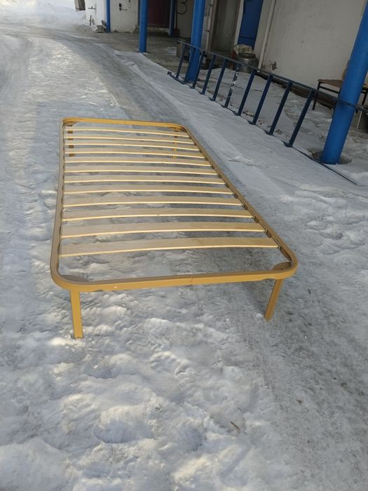 Кровать полуторка