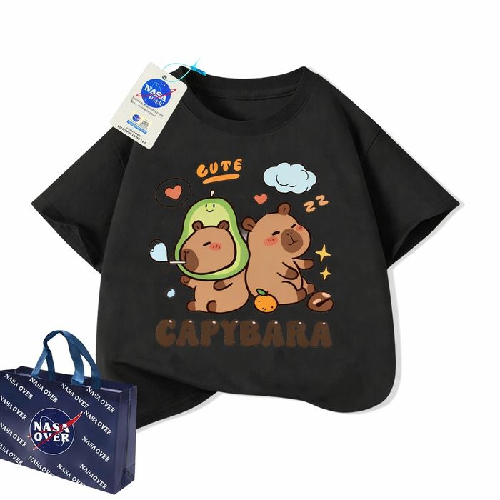 Футболка с рисунком капибара
