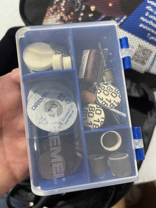 Unealtă rotativă multifuncțională Dremel 4250, 175 W, set cu 35 de accesorii, viteză variabilă între 5000 și 35000 rpm