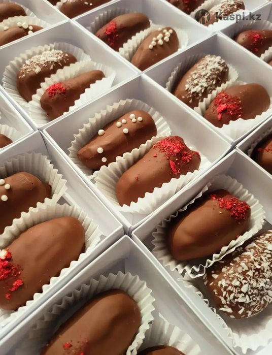 Финики в шоколаде