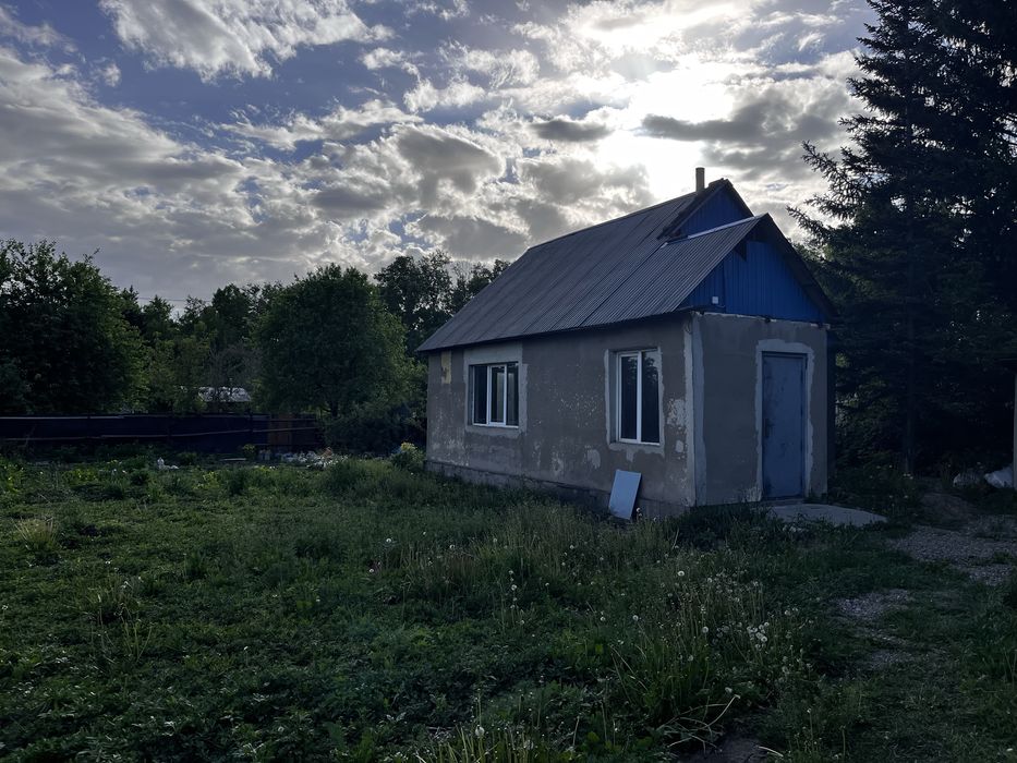 Продам два дома на одном учаске