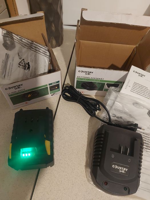 Set acc si incarcator Countryside si My project Incarcator baterii 1.4 - 9V si 20V