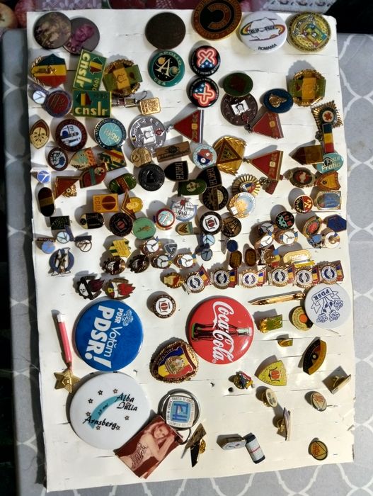 insigne străine și romanesti, plachete, medalii