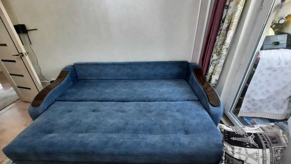 Диван только 3 месяца как купили