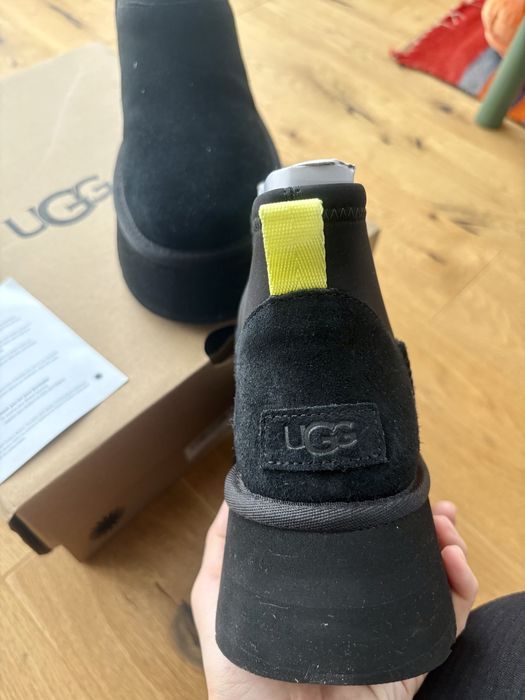 UGG Mini Dipper, noi, originale