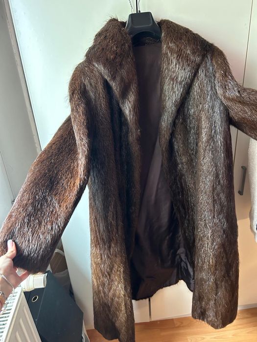 Haina de blana de nurca