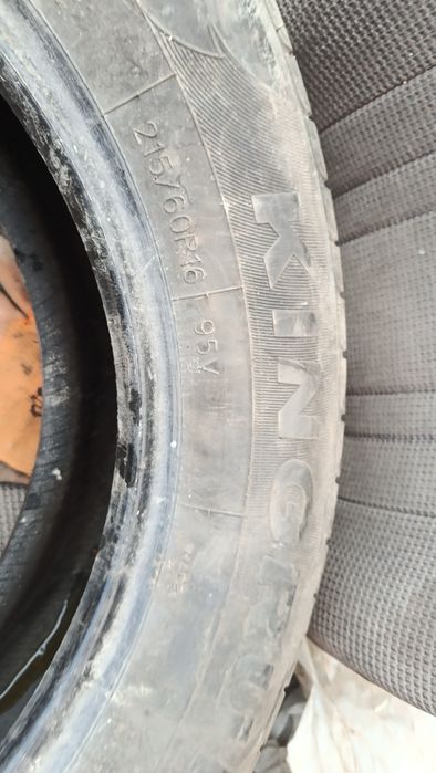 Продам пару шин 215/60/16