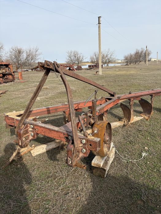 Продается Алтаец т4. С плугом