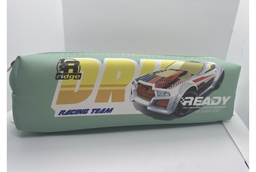 Продам пеналы срочно !!!