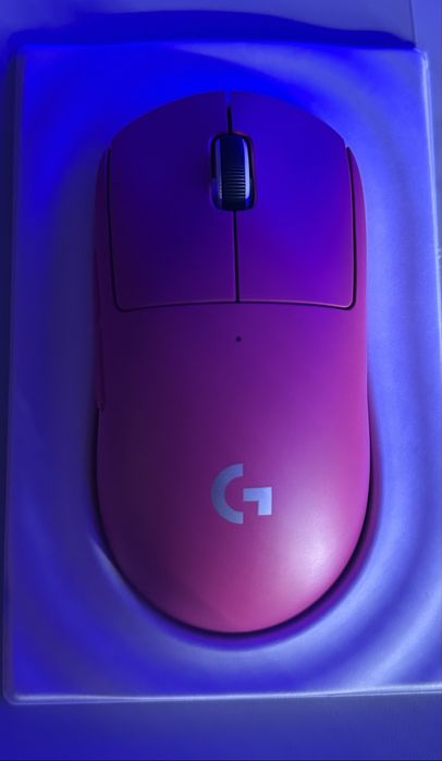 Superlight x pro 2 majenta 8k hz