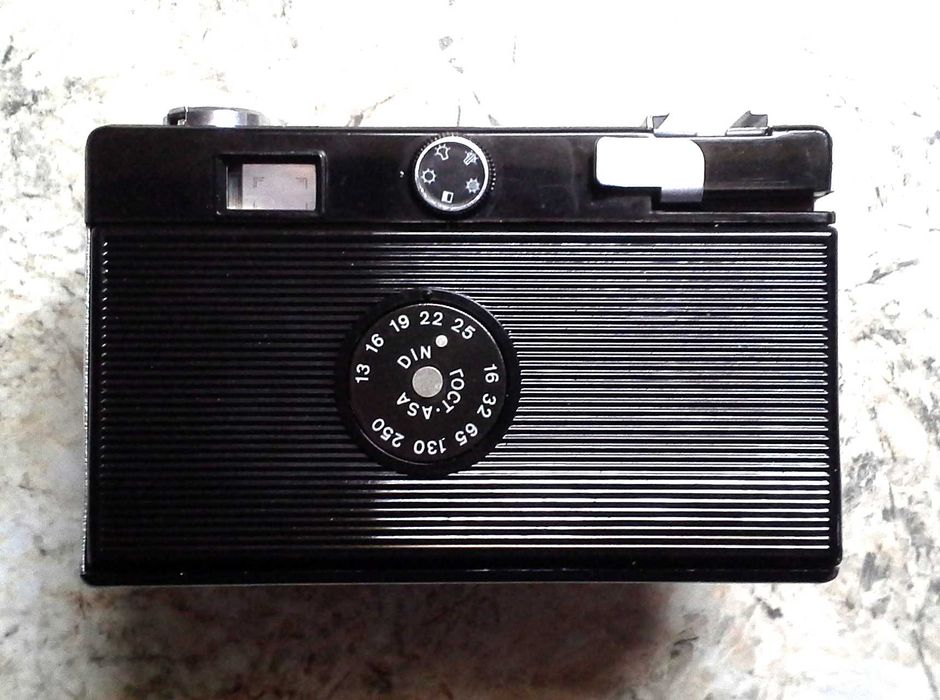 Фотоапарат Вилия + светкавица Уномат