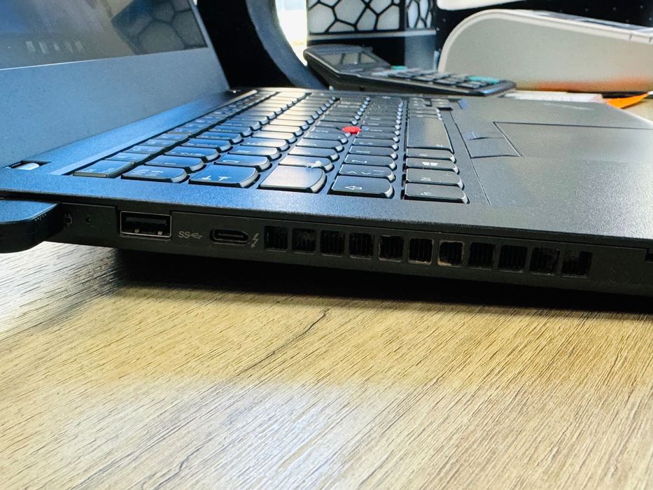 Лаптоп lenovo thinkpad като нов
