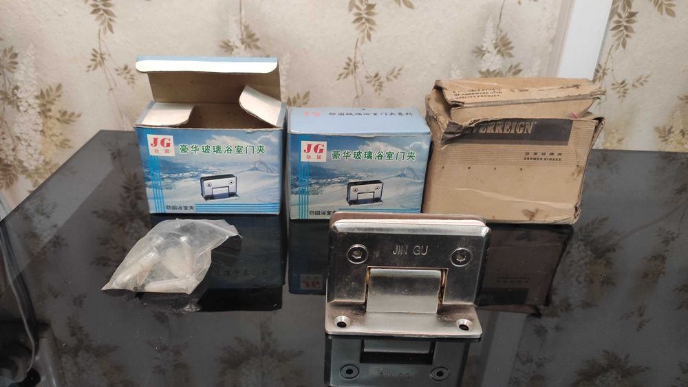 Дверные петли для стеклянных дверей