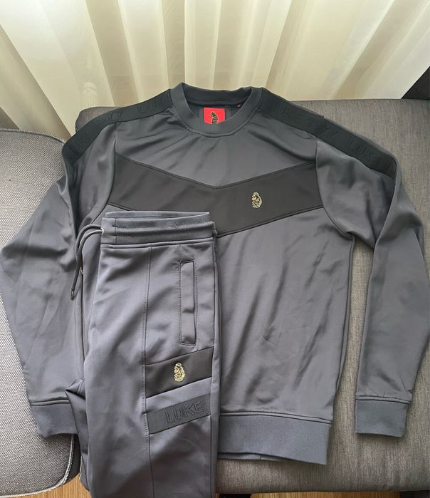 Анцуг на Luke 1977