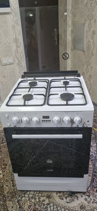 Продам газ плита. Газ плита сотилади