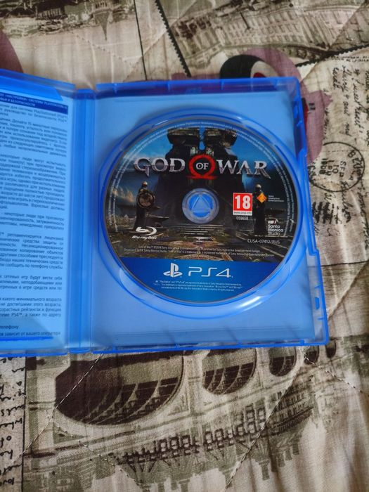 Диск на PS4 God of waR