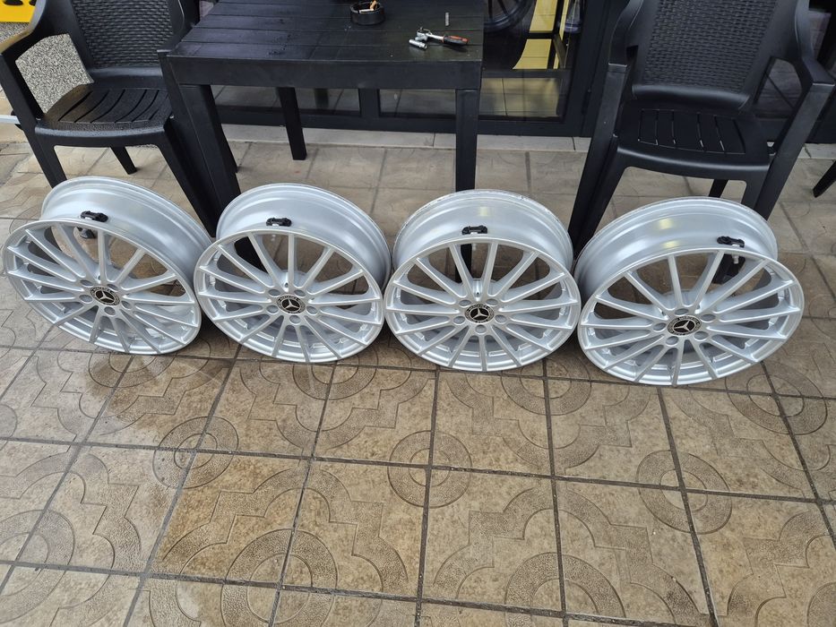 Оригинални Джанти Мерцедес  GLA/GLB-18 цола