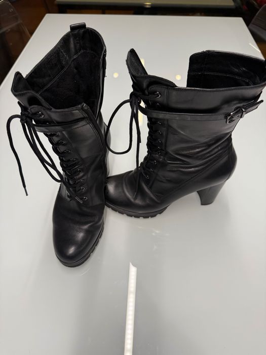 Обувки по 25 евро