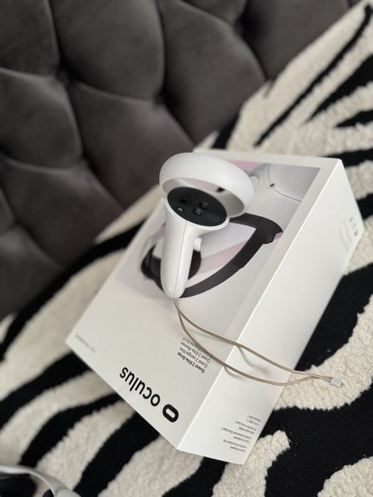 Ochelari VR META Quest 2, 128GB; Meta Oculus Quest 2 Elite Strap; Set interfete faciale si blocator de lumina Meta Quest 2.