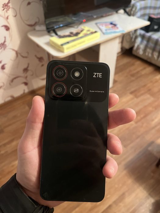 Продам новый телефон