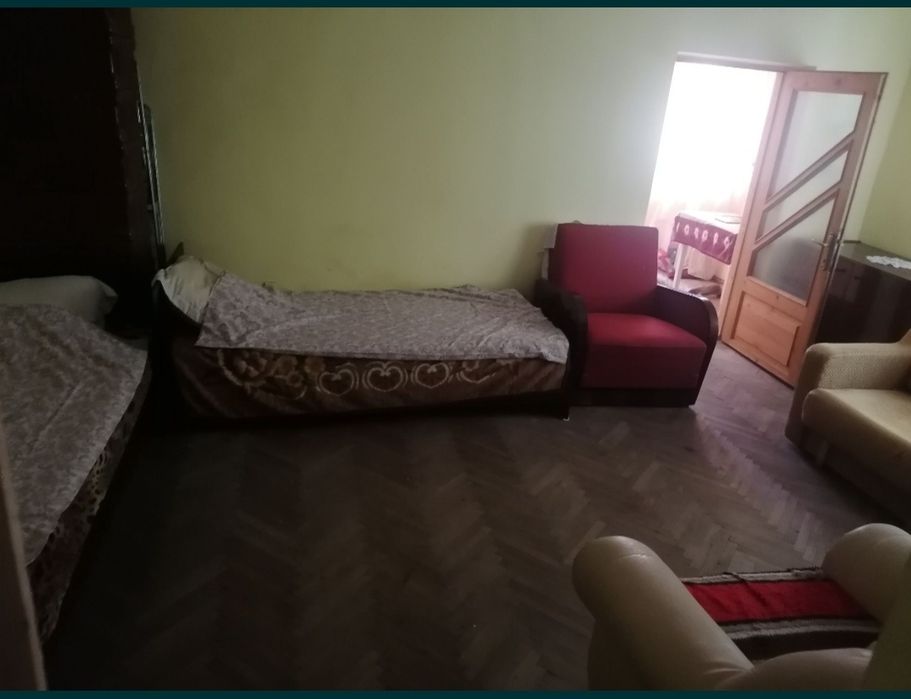 Închiriez casă pentru echipa de muncitori 8 persoane