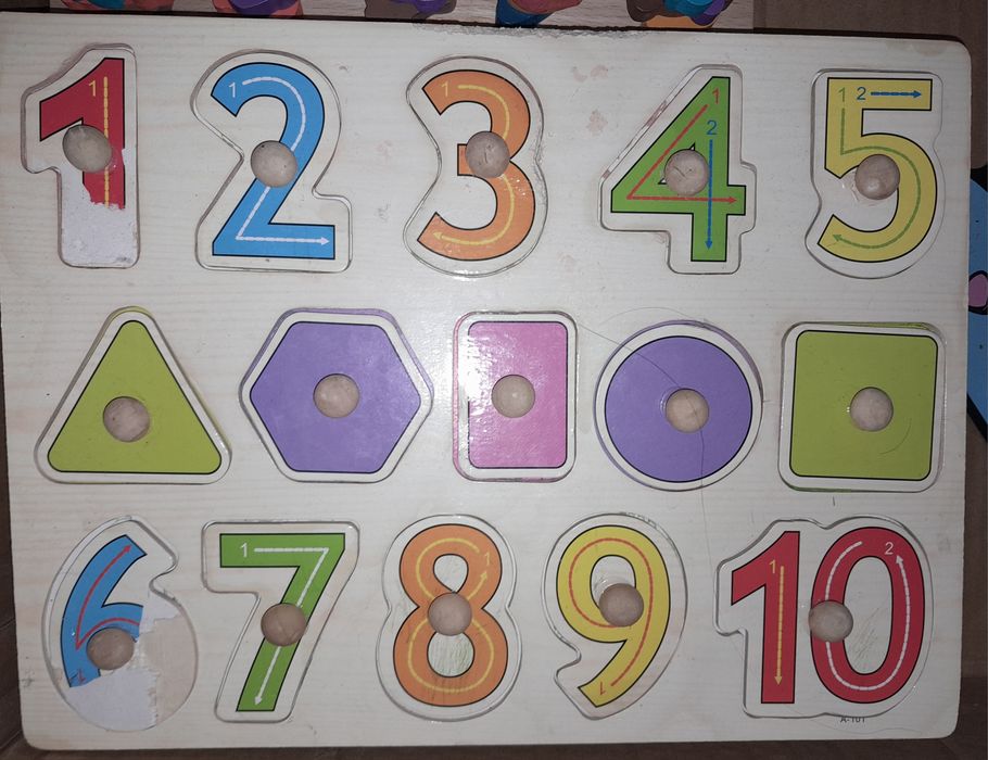 Развивающие игрушки