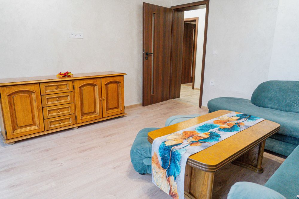 Дава се под наем Тристаен апартамент в Добрич, Център - 57 кв.м за 408 € - Снимка #14