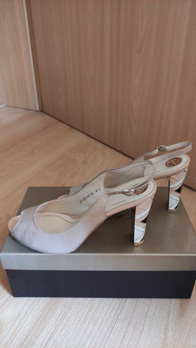 Sandale elegante din piele