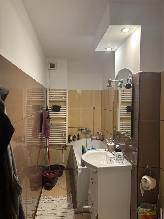 Vand apartament 3 camere
