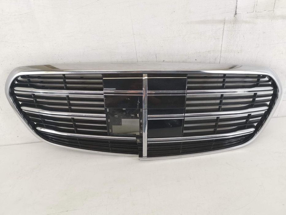 Радиаторна решетка с Дистроник Мерцедес-Бенц С-Клас / Mercedes-Benz S-