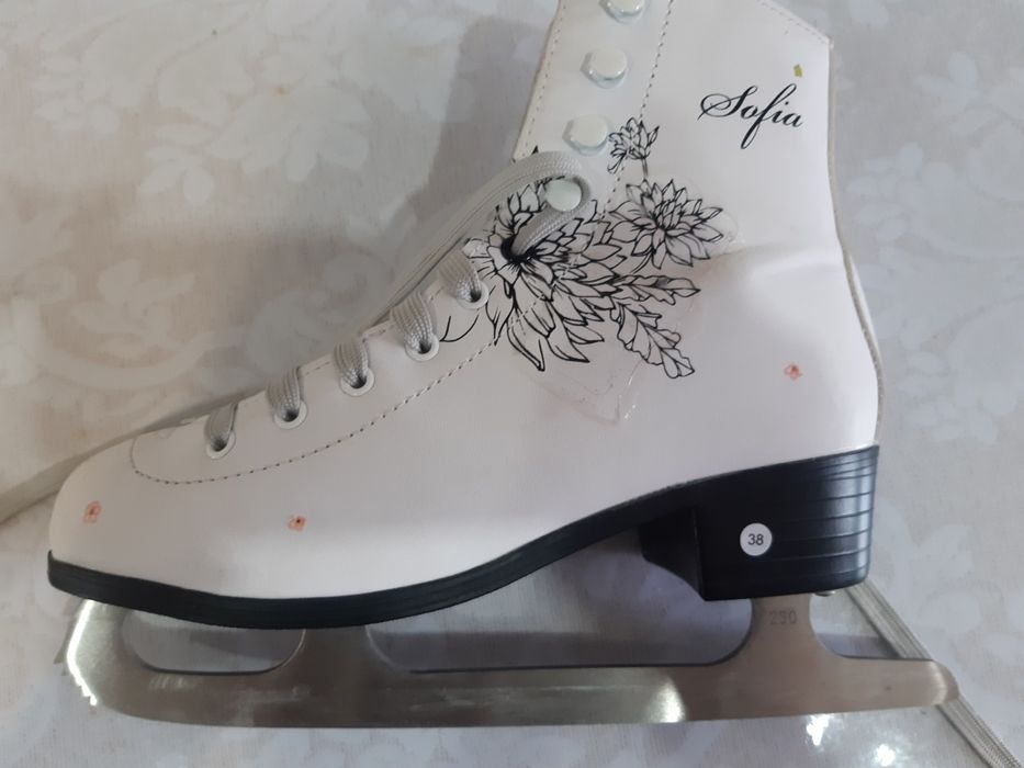 Коньки для фигурного катания